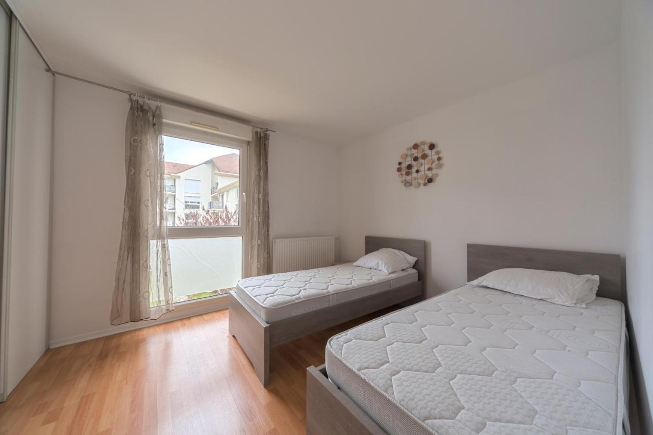 Apartment Paris - 2 Min - Gare