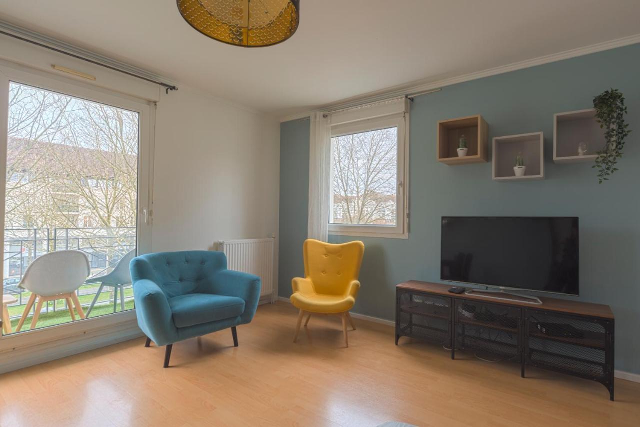 Apartment Paris - 2 Min - Gare